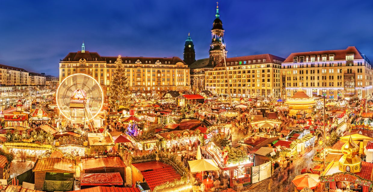 DresdenChristmasMarketViewFromAboveGermanyEuropeChristmasMarkets - Rejs365
