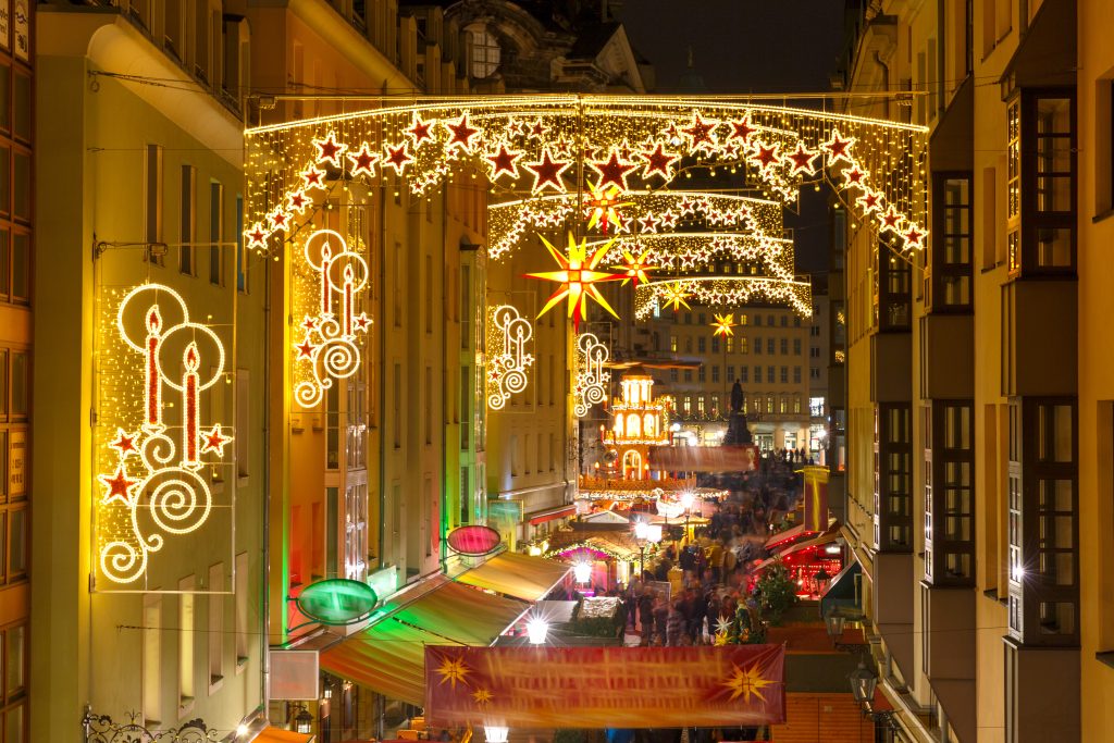 DecoratedAndIlluminatedChristmasStreetAtNightInDresdenSaxony - Rejs365