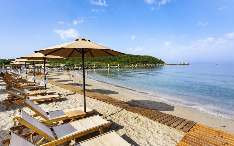 Stranden ved Hotel Paradise Ammoudia i Grækenland.